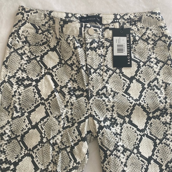 Lulus Python White Coated Denim High Rise Skinny Jeans, Size L, NWT 💖 - Picture 5 of 6